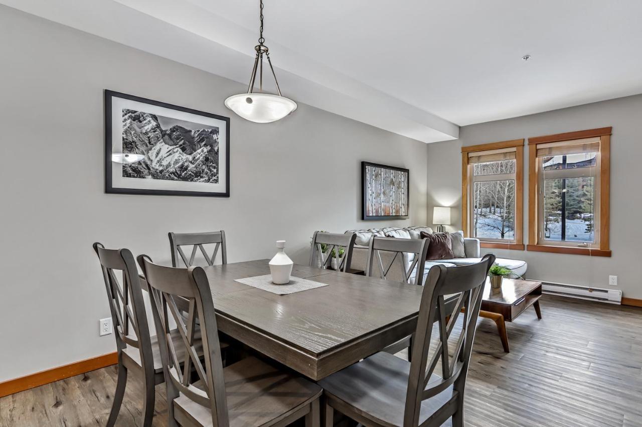 Suites With Pool & Hot Tubs Managed By Little Sister Getaways Canmore Exterior foto